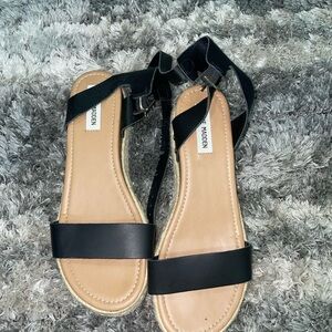 Steve madden sandles!
